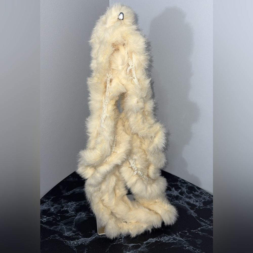 Marcus Adler 100% Rabbit Fur Ruffle Infinity Scarf Wrap Ivory AUTHENTIC NWT